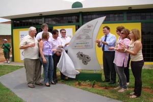 Prefeitura e Fiems inauguram nova biblioteca em Paranaíba